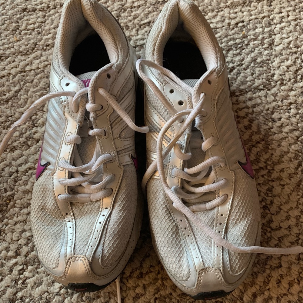Women’s Nike athletic shoes